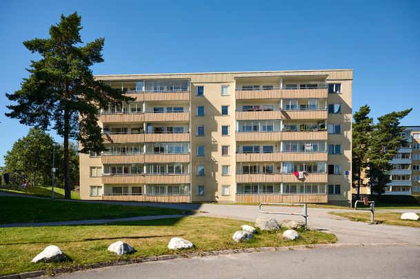 Fornhöjdsvägen, Södertälje - Foto 1