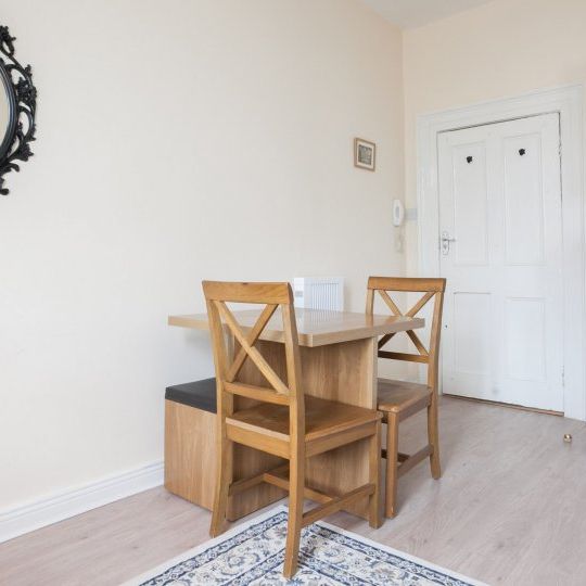 1-bedroom flat to rent in Rathgar, Dublin - Photo 1