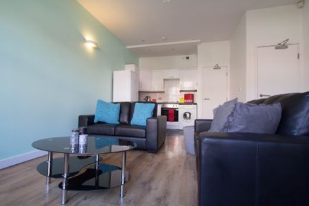 57 BEECHWOOD VIEW Leeds - LS4 2LP - Photo 2