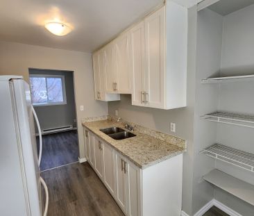 For Lease - 725 Cricklewood Drive Unit# 5, Oshawa, Ontario - Photo 3