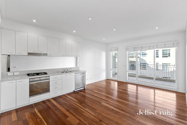 7/8 Graham Street, Port Melbourne - Photo 1
