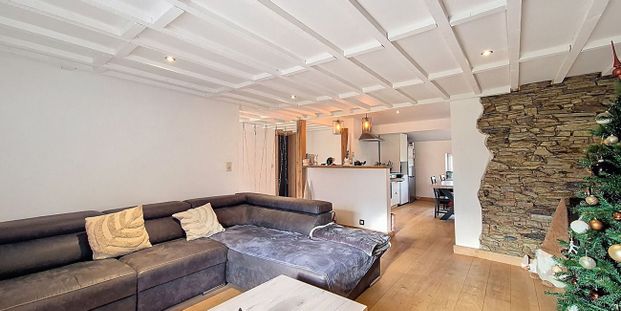 Duplex te huur in Grandmenil voor € 800 met 1 slaapkamer - Photo 1