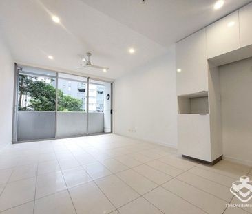 One Bedroom Unfurnished Apartment For Rent, South Brisbane QLD - Photo 2