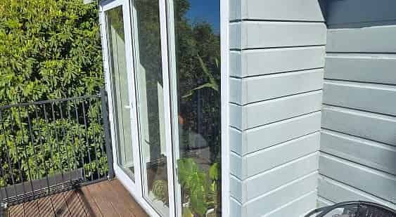 Charming 4BR Hataitai Haven w/ AC & Balcony - Photo 1