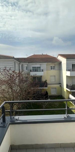 Appartement à louer 4 pièces 89.04m² - Photo 2