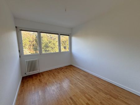 APPARTEMENT T5 A LOUER - STE FOY LES LYON - 114.73 m2 - 1 485 € charges comprises par mois - Photo 3