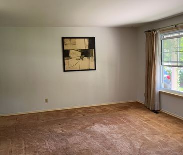 For Lease - 34 Benson Crescent, London North, Ontario - Photo 2