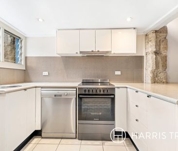 Tri-Level Terrace With Idyllic Harbour Views - Photo 1