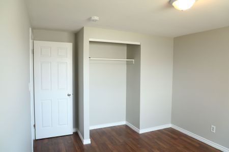 For Lease - 24 Flower Street, St. Catharines, Ontario - Photo 2