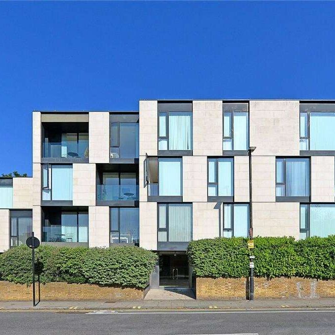 An interior designed, two-bedroom, two bathroom apartment in this modern & popular development. - Photo 1