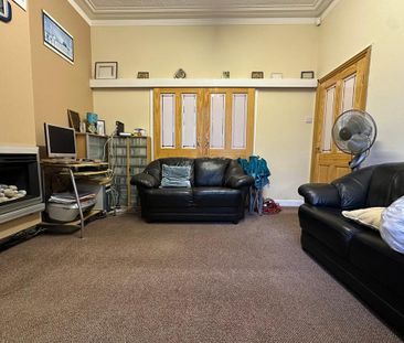 4 bedroom property to rent - Photo 3