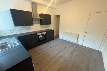 Woodhead Road - Photo 5