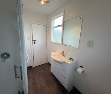 Three bedrooms in Lincoln close to university. - Photo 6