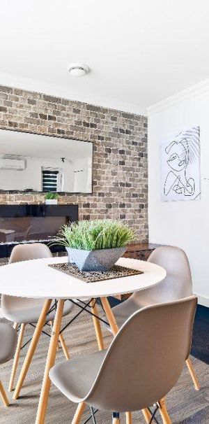 Condo 3 1/2 à Brossard avec électroménagers, 1 stationnement, Thermopompe mural, 1 Rangement et balcon extérieur - Photo 1