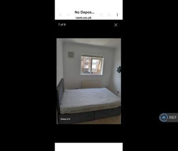 6 bedroom semi-detached house to rent - Photo 2