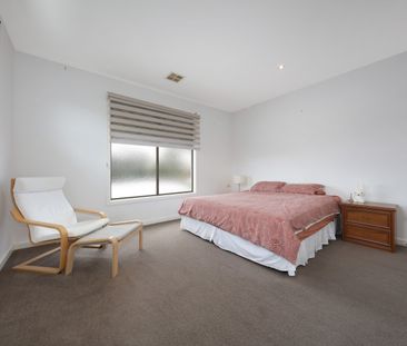 42B Daley St, Bentleigh VIC 3204 - Townhouse For Rent | Domain - Photo 2