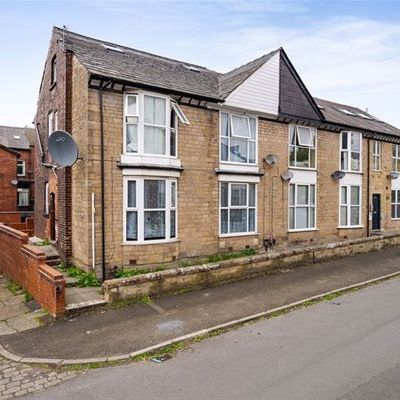 27 Hartington Road, Bolton - Photo 1