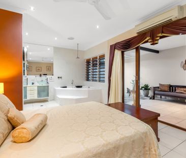 Family Home located in Yorkey's Knob! - Photo 5