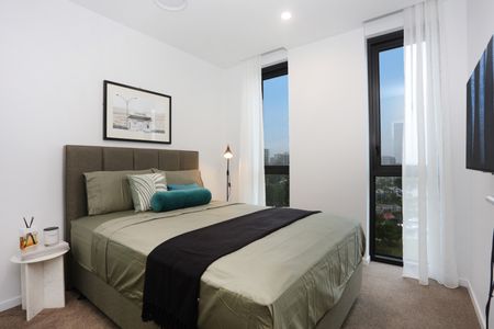 Level 9/18 Remembrance Drive, Surfers Paradise QLD 4217 - Apartment For Rent | Domain - Photo 3