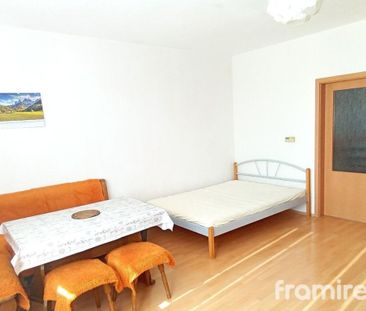 Pronájem bytu 1+kk 40 m2 - Fotografie 3