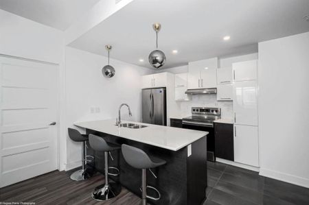 Nouveauté sur le marché Appartement à louer - Laval (Chomedey) (Carrefour Saint-Martin) - Photo 2