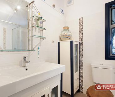 22 Greenup Street, Redcliffe, Qld 4020 - Photo 4