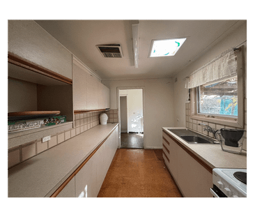 Enchanting 3-Bedroom 1-Bathroom Home for Rent in Ingle Farm! - Photo 3