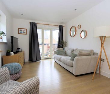 2 bedroom flat to rent - Photo 6