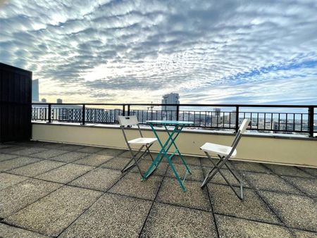 Location / Studio meublé - Photo 3