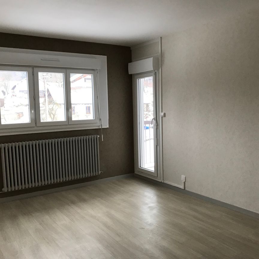 Location - Appartement T4 - 75 m² - Maîche - Photo 1