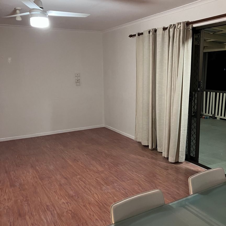 Alexandra Hills - Photo 1