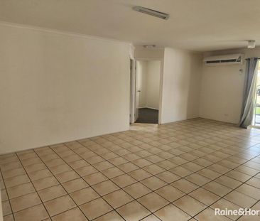 4 Bed Family Home - Photo 6