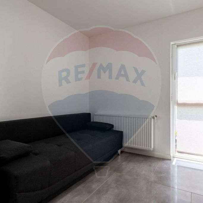 Vilă de lux cu piscina de închiriat - Photo 1