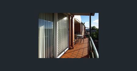 Sky High Living In Coorparoo - Photo 3