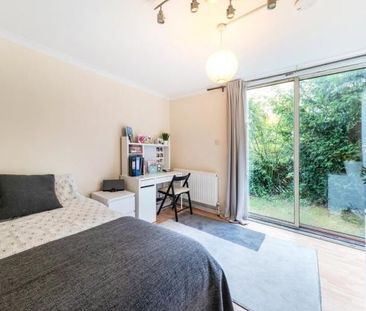 Room in a Shared Flat, Cape Yard, E1W - Photo 2