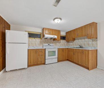 For Lease - 14 Pineslope Crescent Unit# Lower, Toronto, Ontario - Photo 1