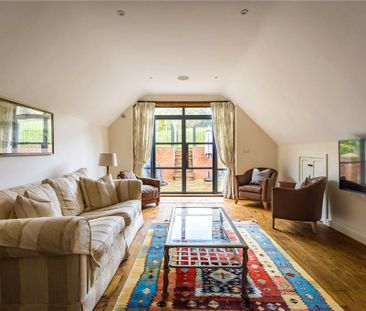 4 bedroom detached house to rent - Photo 2