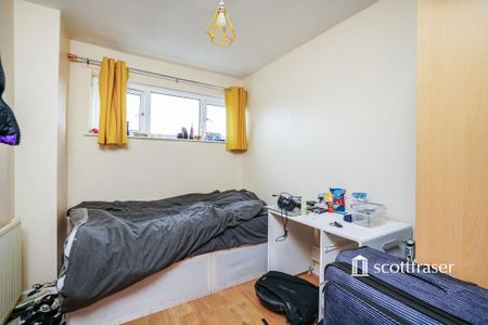 5 bedroom semi-detached house to rent - Photo 5