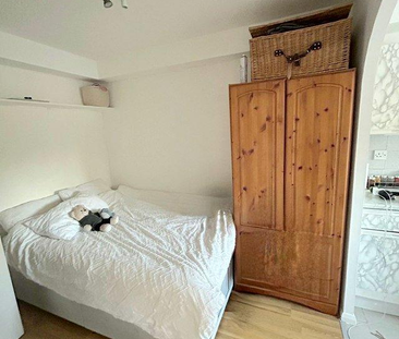 Studio to rent - Photo 5