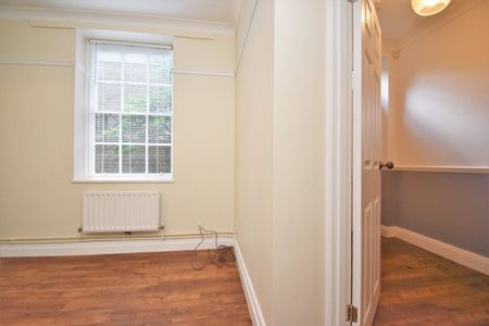 Point Close, London, SE10 - Photo 3