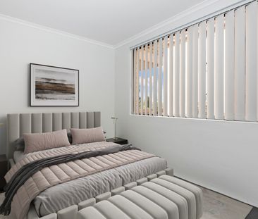 Modern Living - Photo 3