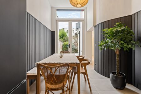 Prachtig gerenoveerd herenhuis in de gewilde Zurenborg wijk! - Photo 5