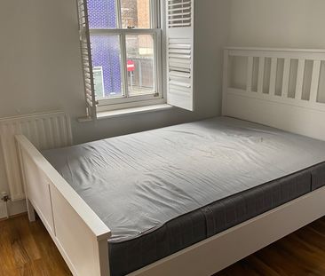 3 Bed Terraced House, Sarum Terrace, E3 - Photo 2