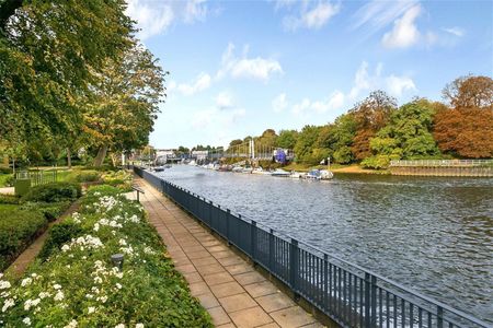 Pinewood Gardens, Teddington, TW11 - Photo 5