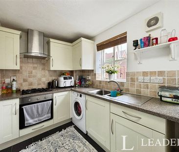 2 bedroom property to rent Westbury Rise, Harlow, CM17 - Photo 5