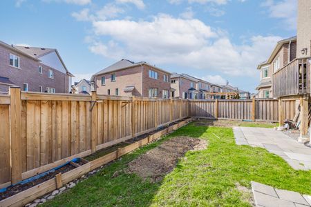 For Lease - 3158 Carding Mill Trail Unit# Upper, Oakville, Ontario - Photo 2