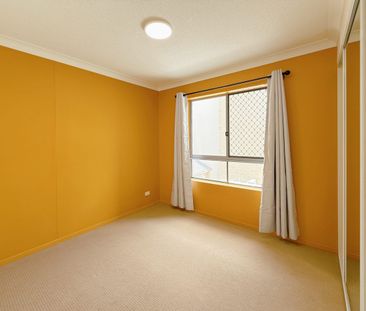 $630 per week 6-month - Photo 4