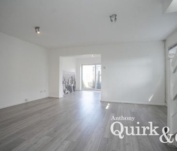 3 bedroom end of terrace house to rent - Photo 1