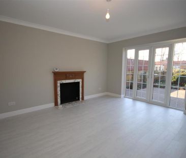 4 bedroom detached house to rent - Photo 1