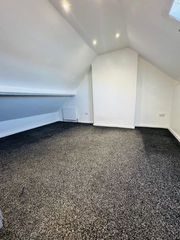 4 Bed Semi-Detached House, Rannock Avenue, NW9 - Photo 4